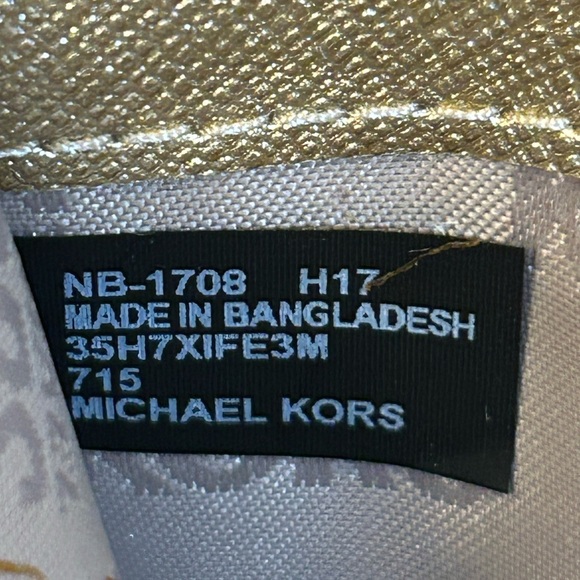 Michael Kors Illustrations Gold Stars Continental Travel Wallet Signature - Picture 7 of 15